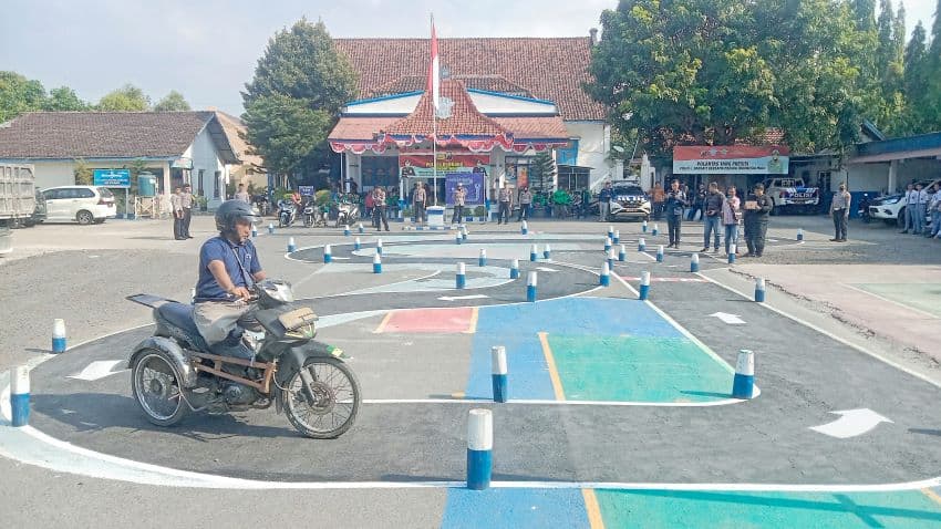 Jangan Sampai Tertipu! Ini 5 Dampak Fatal Pakai Jasa Calo untuk Urus SIM C - Image