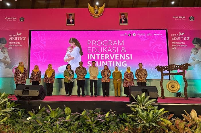 Bantu Pemerintah Capai Target Penurunan Stunting, Dexa Group dan BKKBN Gelar Edukasi di Blitar - Image