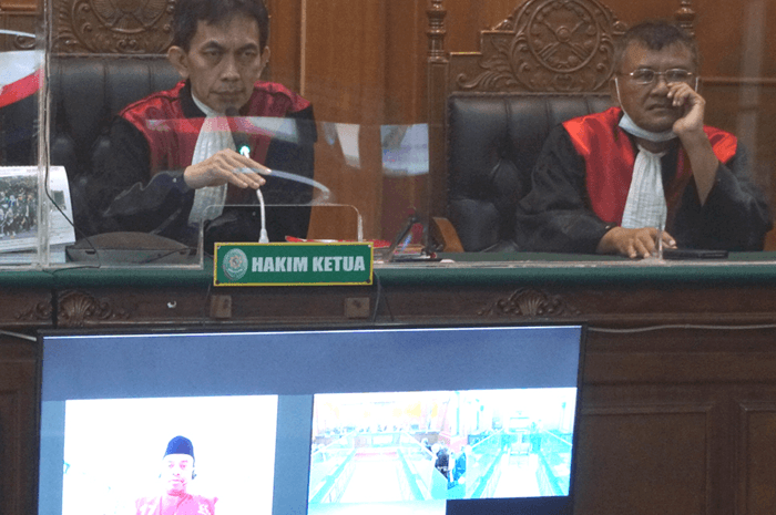 Divonis 2 Tahun dalam Kasus Perampokan Rumah Dinas, Eks Wali Kota Blitar Samanhudi Anwar Melawan - Image