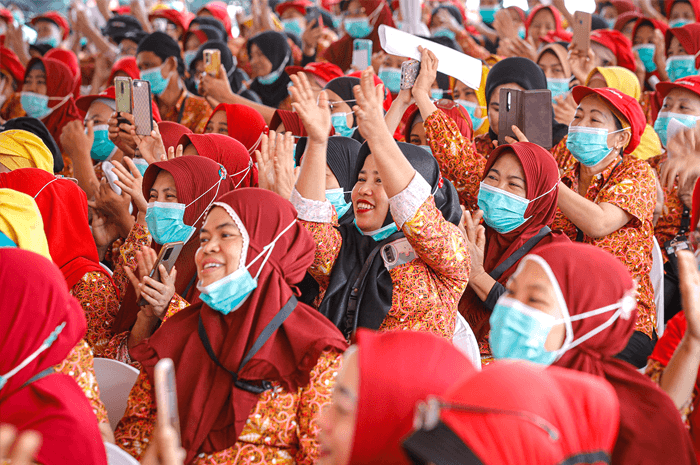 Catat! Besok Pemprov Jatim akan Tetapkan Nilai UMP 2025 - Image