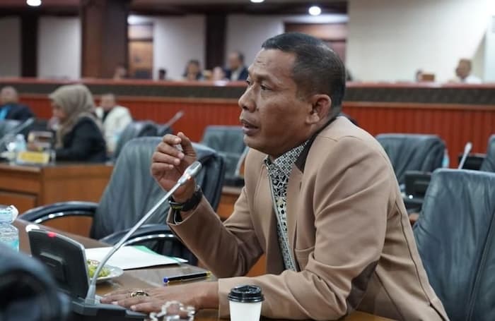 Dianggap Tak Serius Bahas RAPBA 2024, Ketua DPRA Minta Jokowi Copot Pj Gubernur Aceh - Image
