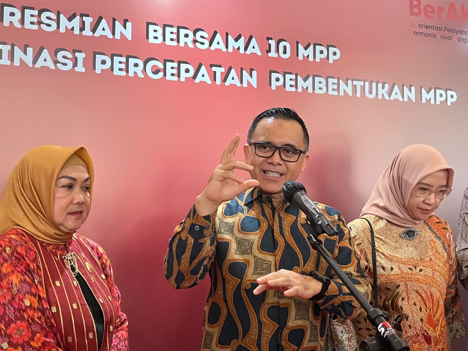 Menteri PANRB Minta Semua Peserta SKD CPNS Jangan Percaya Janji Calo - Image