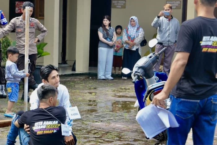 Polsek Banjarmasin Tengah Ungkap Motif Pengeroyokan yang Tewaskan ASN - Image