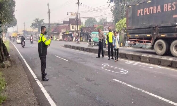 Lagi! Bus Sugeng Rahayu Tabrak Pemotor di Krian Sidoarjo hingga Tewas, Begini Kronologinya - Image