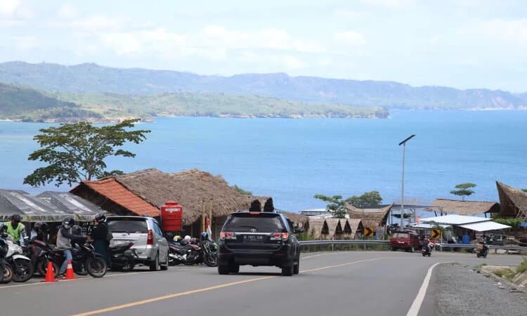 Pengelolaan Sampah di JLS Tulungagung Jadi Sorotan, DLH Masih Terkendala Hal Ini - Image