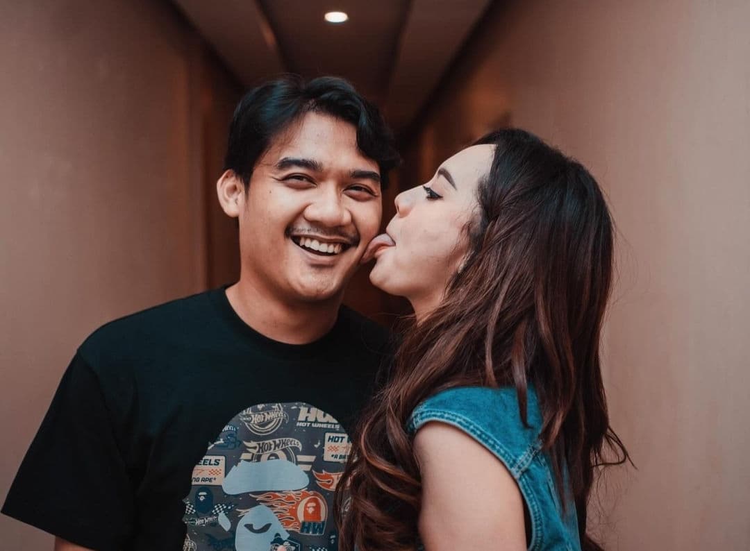 Happy Asmara Sedih Keguguran? Netizen Berusaha Menguatkan - Image