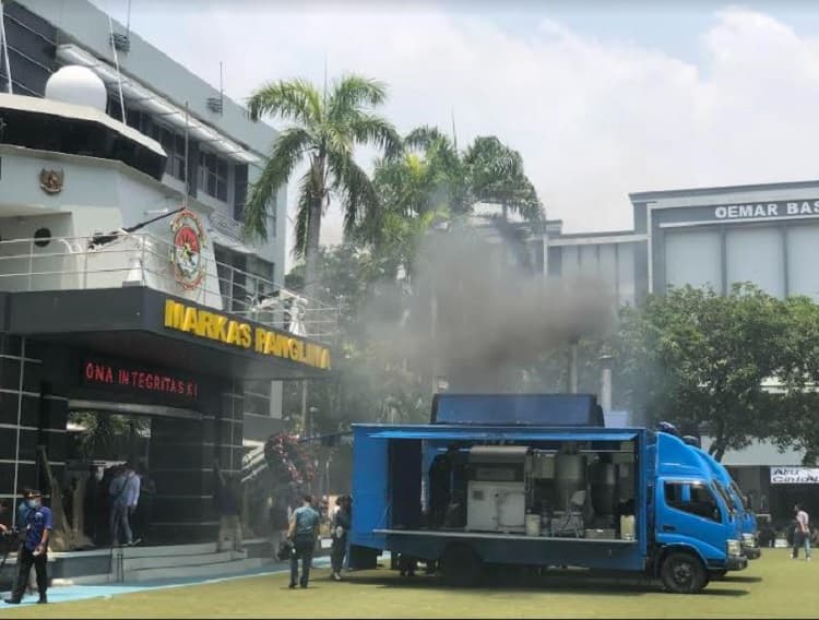 Koarmada RI Gagalkan Penyelundupan 85 Kilogram Sabu dan Kokain, Langsung Dimusnahkan Bersama BNN - Image