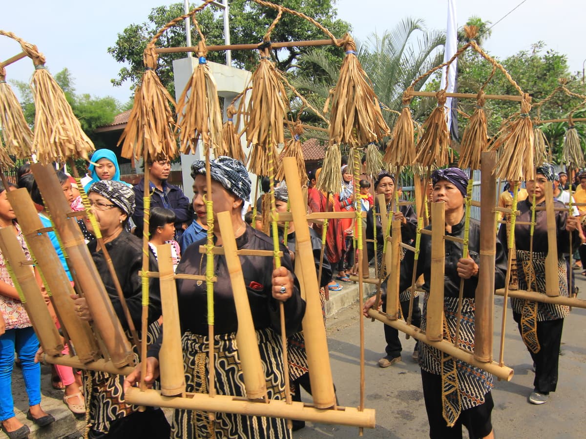 Hari Angklung Sedunia jatuh Setiap 16 November: Simak Sejarah Peringatan dan Cikal Bakal Angklung yang kini Telah Diakui Dunia - Image