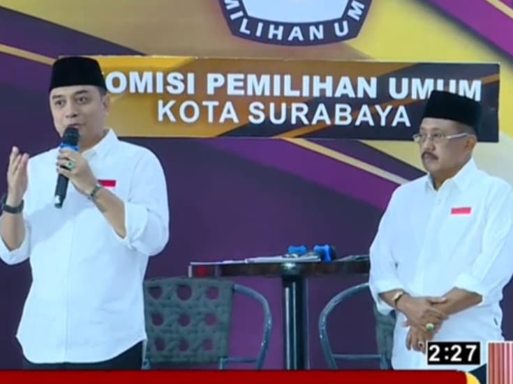 Debat Kedua Pilwali Surabaya, Eri-Armuji Janji Atasi Polusi dengan Hutan Kota - Image