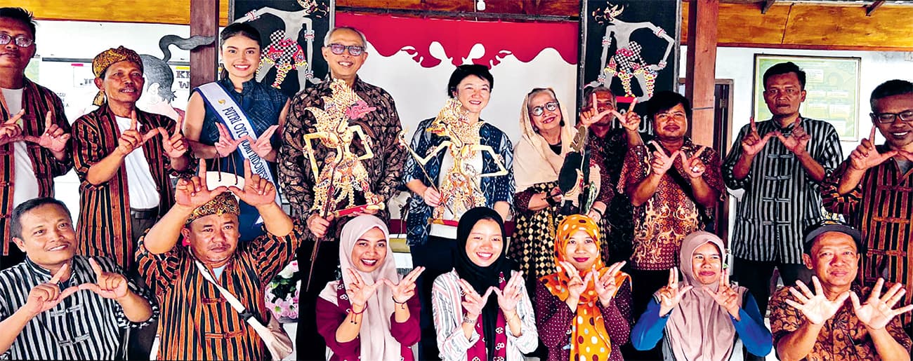 40 Tahun Berkarya Sentra Perajin Tatah Wayang di Sidowarno Merawat Budaya, Gunungan Masih Jadi Yang Tersulit - Image
