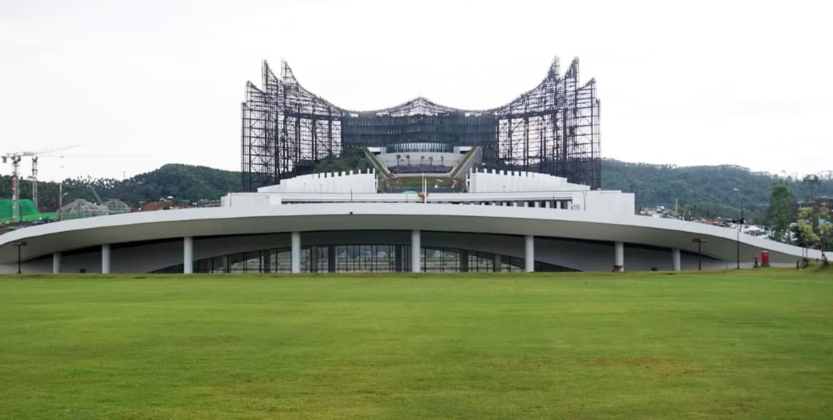Disinggung Media Asing Seperti Kota Hantu, OIKN Pastikan Percepat Pembangunan Gedung Legislatif dan Yudikatif - Image
