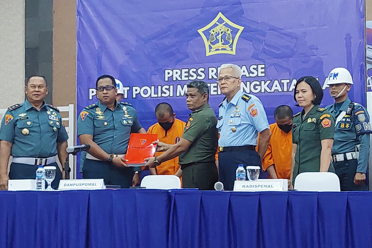 Tok! 2 Prajurit TNI AL Penembak Bos Rental Mobil Divonis Penjara Seumur Hidup dan Dipecat - Image
