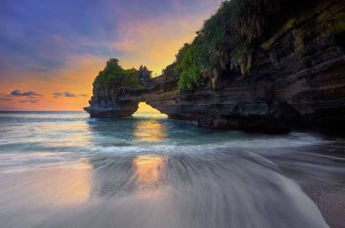 5 Pantai di Canggu yang Wajib Dikunjungi! Sunset, Surfing, dan Suasana Santai - Image
