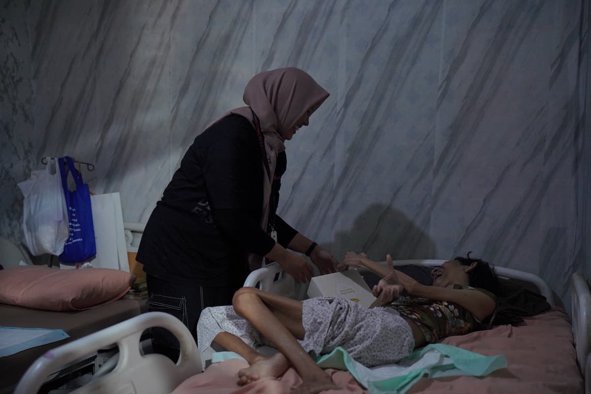 Buktikan Kepedulian Terhadap Lansia di Seluruh Asia, Luncurkan Program ElderCare on the Move - Image