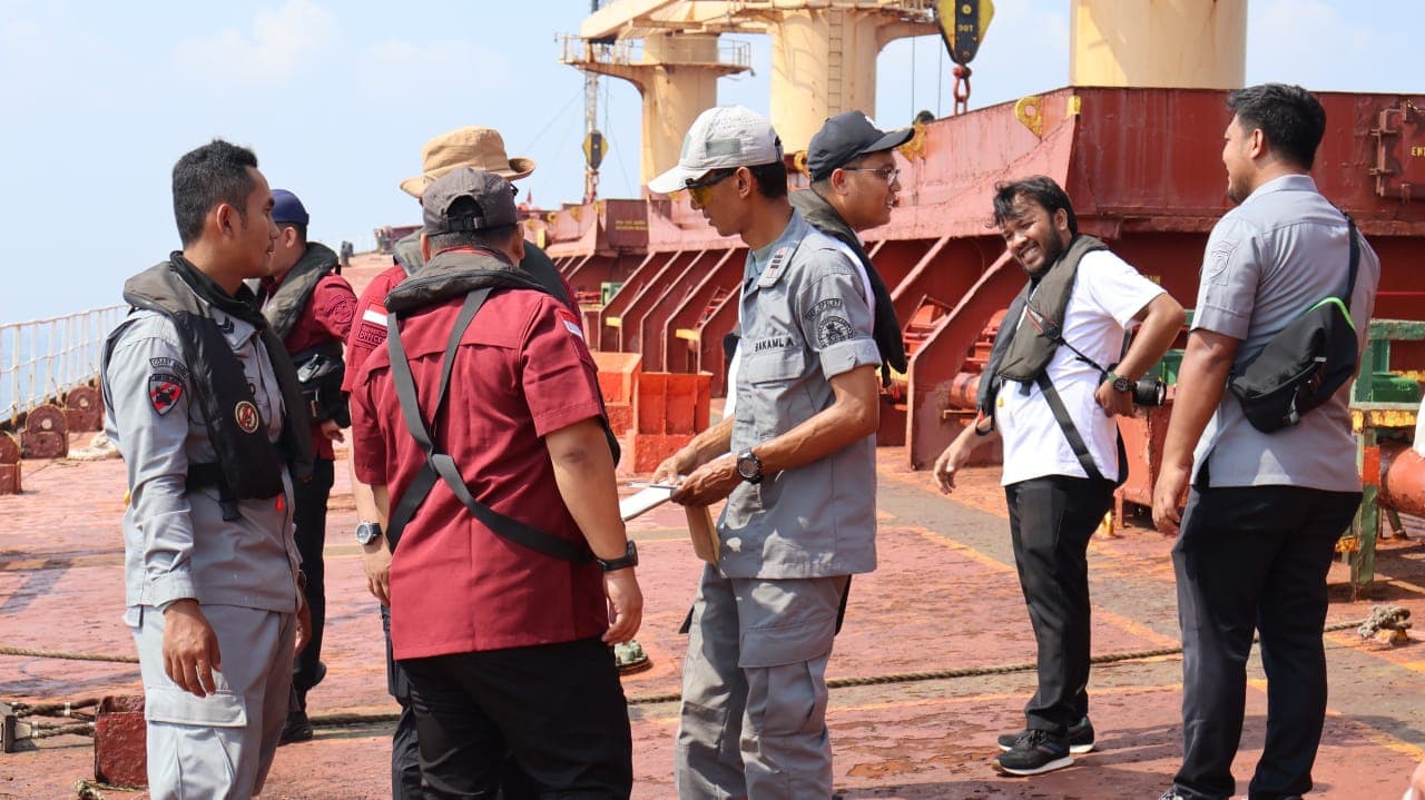 Bakamla Kirim Tim ke Teluk Jakarta, Laksanakan Operasi Gabungan Pengawasan Orang Asing - Image