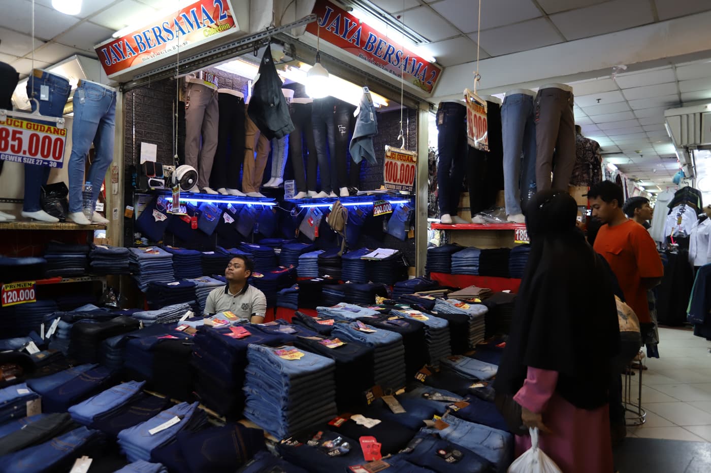 Cegah Predatory Pricing, Pemerintah Mau Tetapkan Harga Acuan untuk Barang Impor, dari Pangan sampai Alas Kaki - Image