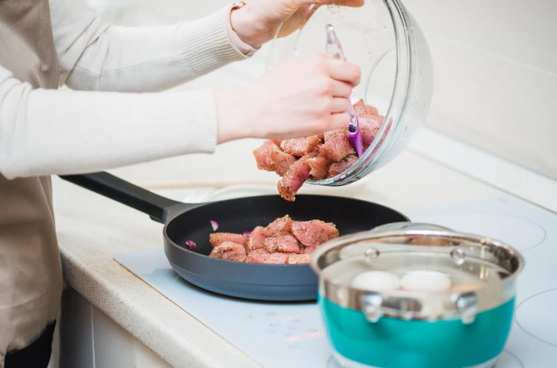 Tips Menghilangkan Aroma Daging Kambing Ala Chef Devina Hermawan, Simak! - Image