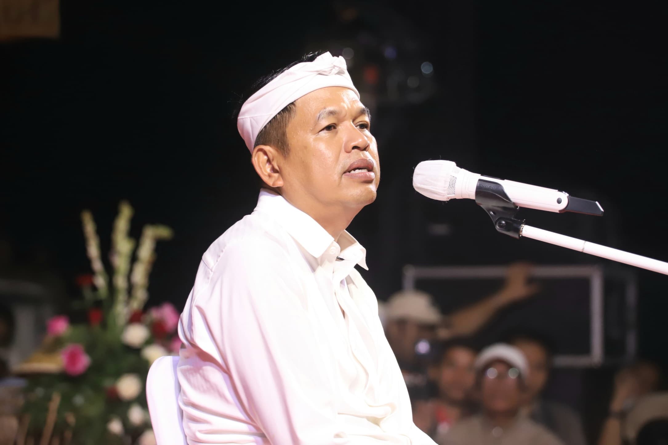 Dedi Mulyadi Beri Pesan ke Siswa Tahun Ajaran Baru: Jika Temukan Pungutan, Laporkan ke Pemprov Jabar - Image