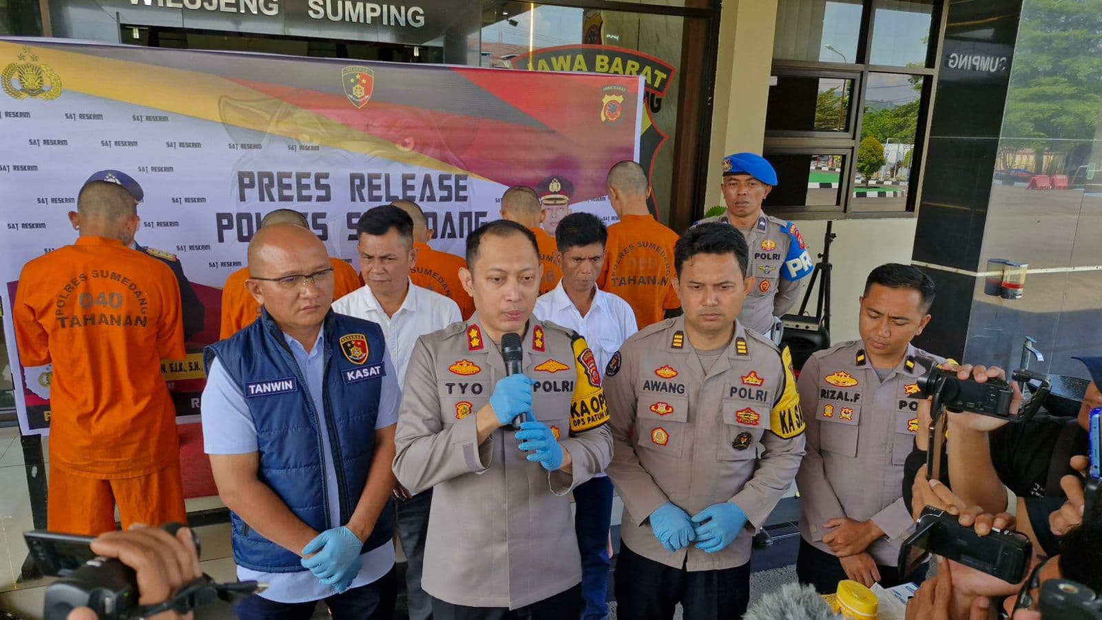 Polres Sumedang Tangkap Komplotan Curanmor Sadis, Keras Menyasar Kendaraan di Parkiran Kampus - Image