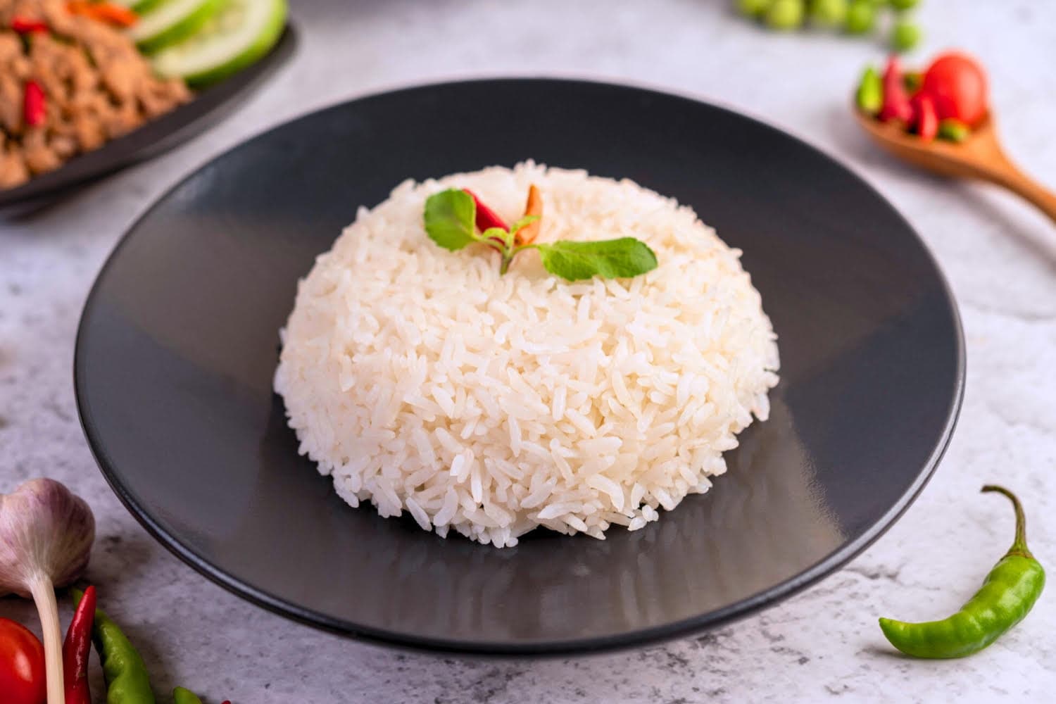 Nasi Bukan Musuh! Prof Ali Khomsan Bongkar 4 Mitos Gizi yang Sering Salah Kaprah - Image