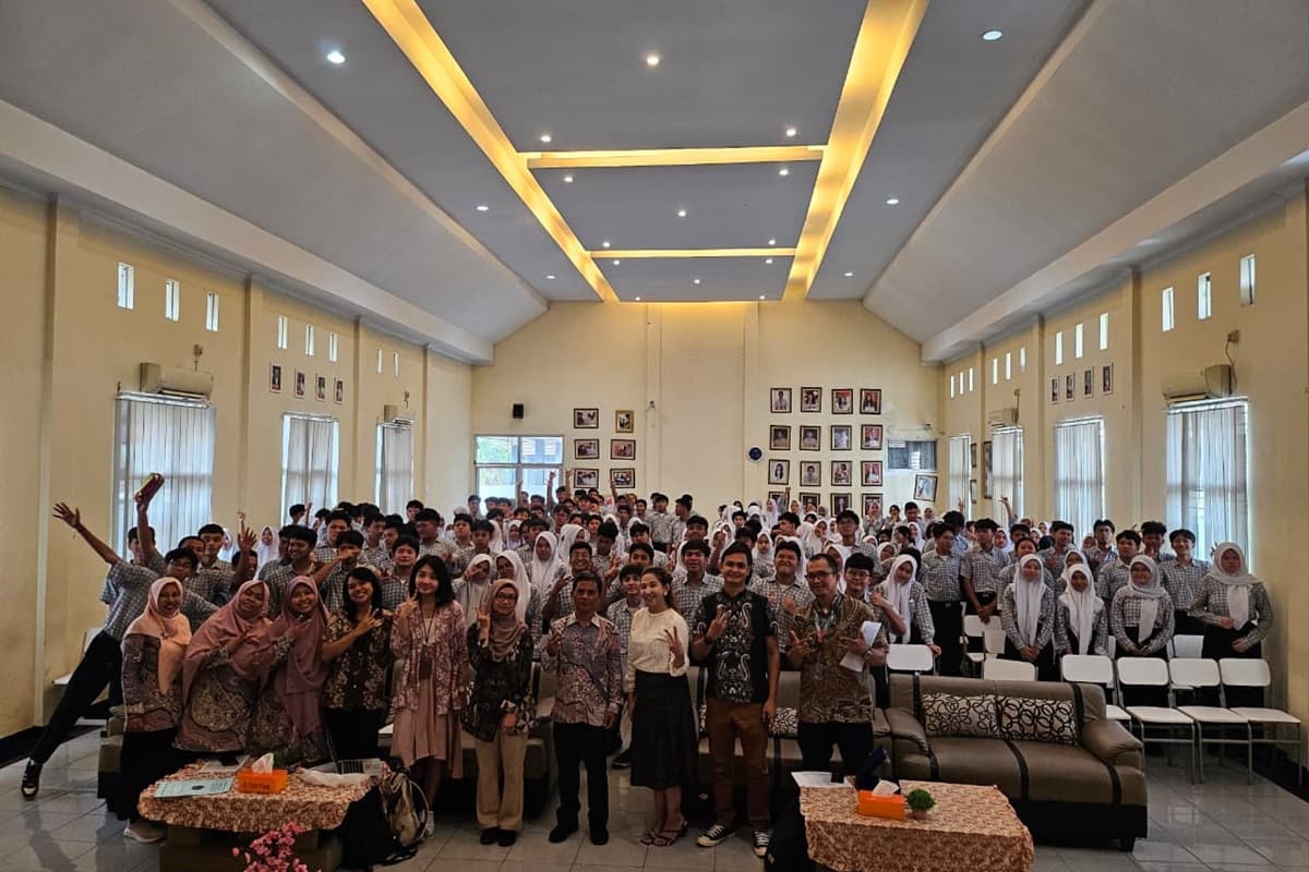 Baru 10,2 Persen Penduduk Usia di Atas 15 Tahun Mengenyam Pendidikan di Perguruan Tinggi - Image