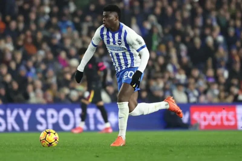 Nasib Tragis Carlos Baleba: Gagal ke Manchester United, Kini Terpuruk di Brighton! - Image