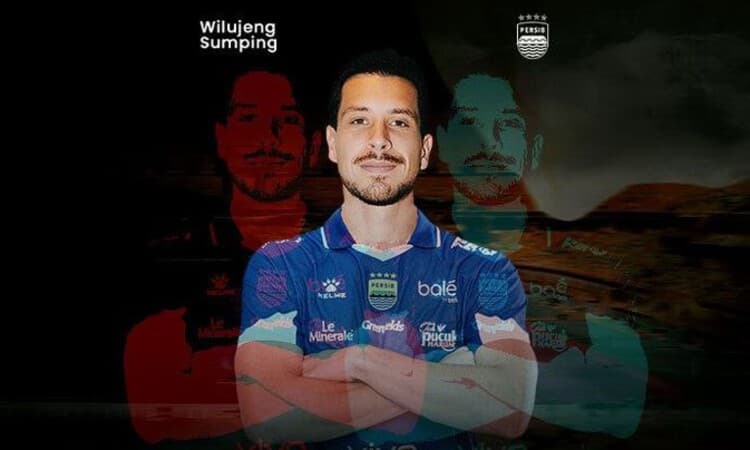 Tom Lembong Mendadak Jadi Sorotan Usai Persib Bandung Resmikan Thom Haye, Netizen Bawa-bawa Persija Jakarta - Image