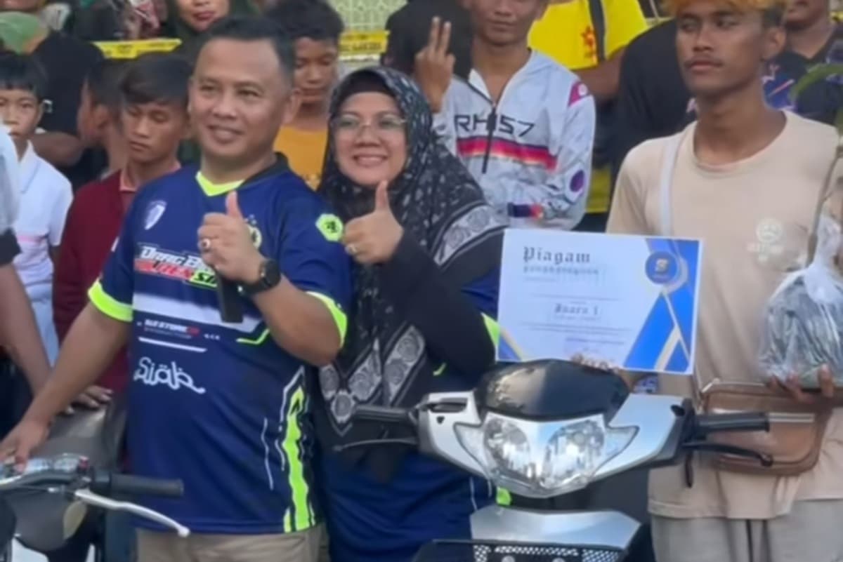 Viral Bupati Siak Ikut Drag Race dengan Anak Muda, Janji Gelar 3 Event Serupa - Image