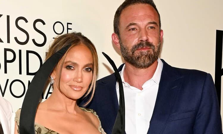 Jennifer Lopez dan Ben Affleck Tunjukkan Keakraban Hangat Setelah Berpisah di Pemutaran Film Kiss of the Spider Woman - Image