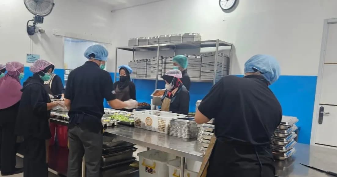 Guru ASN Afni Wahyuni Sesalkan Wacana SPPG Diangkat jadi PPPK: Bukannya Iri, Ini Namanya Ketidakadilan - Image