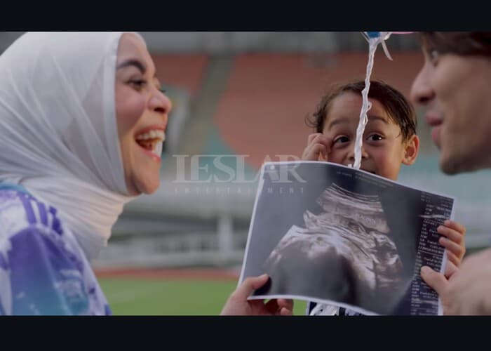 Mimpi Ivan Gunawan Jadi Kenyataan! Rizky Billar Umumkan Lesti Kejora Hamil Anak Ketiga - Image