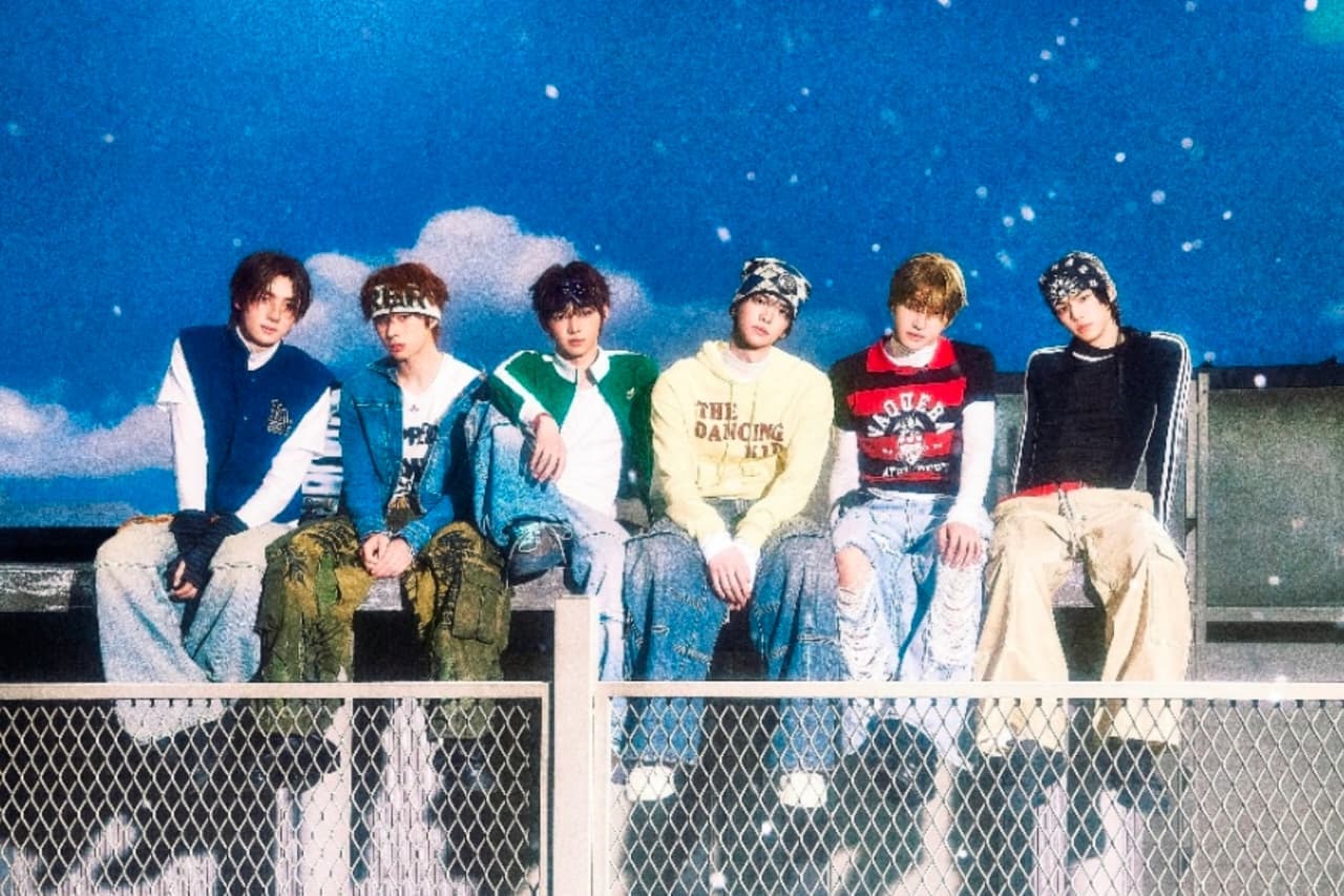 TWS Pecahkan Rekor Baru, Mini Album ‘play hard’ Tembus Lebih dari 500 Ribu Penjualan di Hari Pertama Rilis - Image