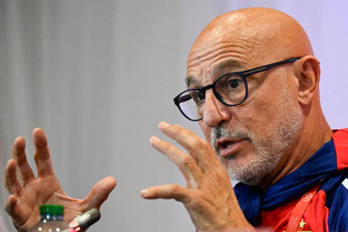 Rekor Timnas Spanyol! Nirkalah 31 Pertandingan Resmi, Luis De la Fuente Samai Roberto Mancini Jelang Piala Dunia 2026 - Image