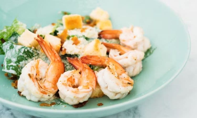 Waspada Penularan Influenza, Ini 10  Makanan yang Bisa Memperkuat Sistem Imun di Tengah Cuaca Tidak Menentu - Image