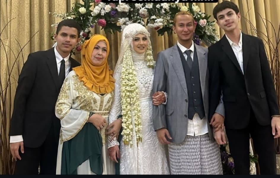 Helwa Bachmid Ungkap Tak Diberi Uang Mahar saat Dinikahi Bahar Smith, Hanya Cincin 2 Gram - Image