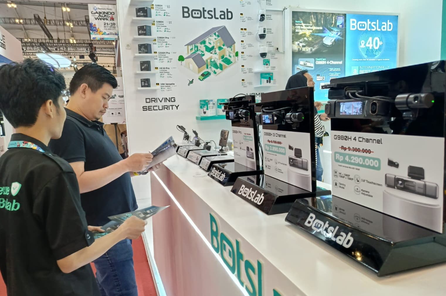 Bostlab Berikan Pilihan Ragam Dash Cam dari yang Premium Hingga Ekonomis di GJAW 2025 - Image