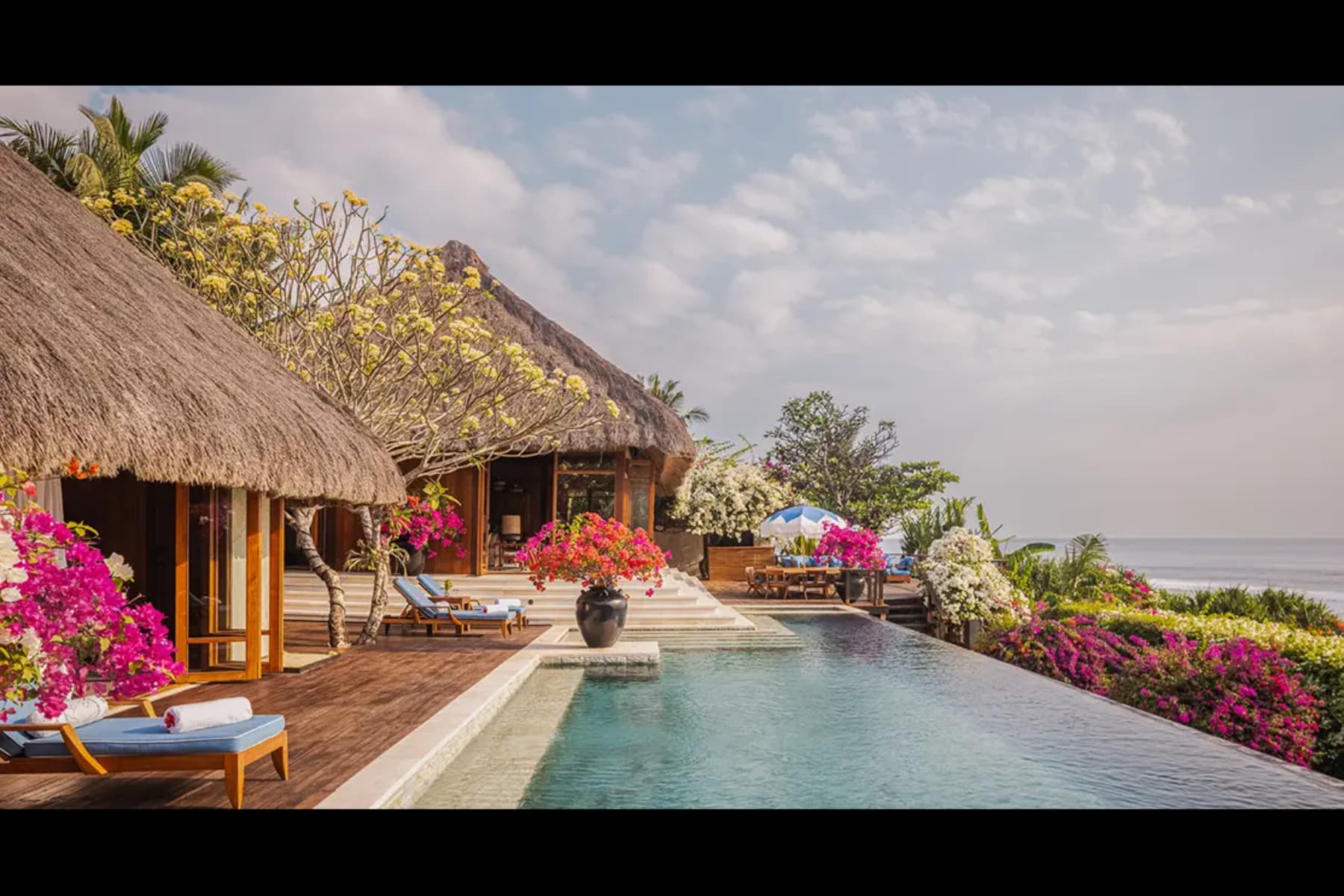 8 Resort Nyaman di Pulau Sumba NTT untuk Liburan Akhir tahun yang Tenang dan Eksotis - Image