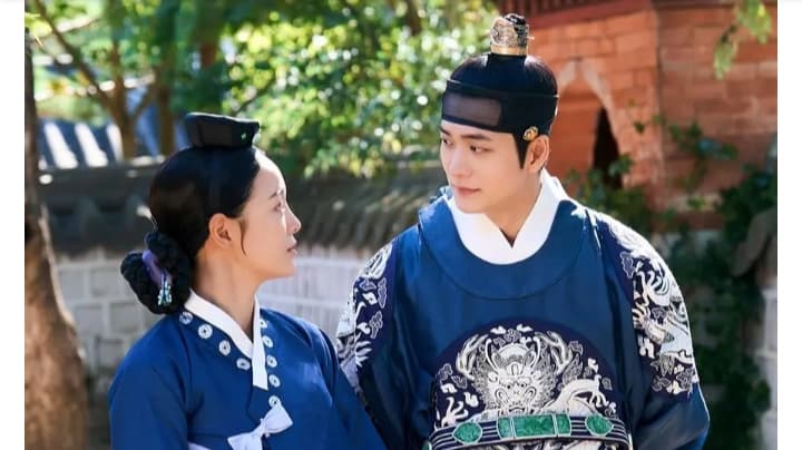 Curi Perhatian, Intip Aksi Kim Se Jeong yang jadi Selir Kang Tae Oh di Drama Moon River - Image