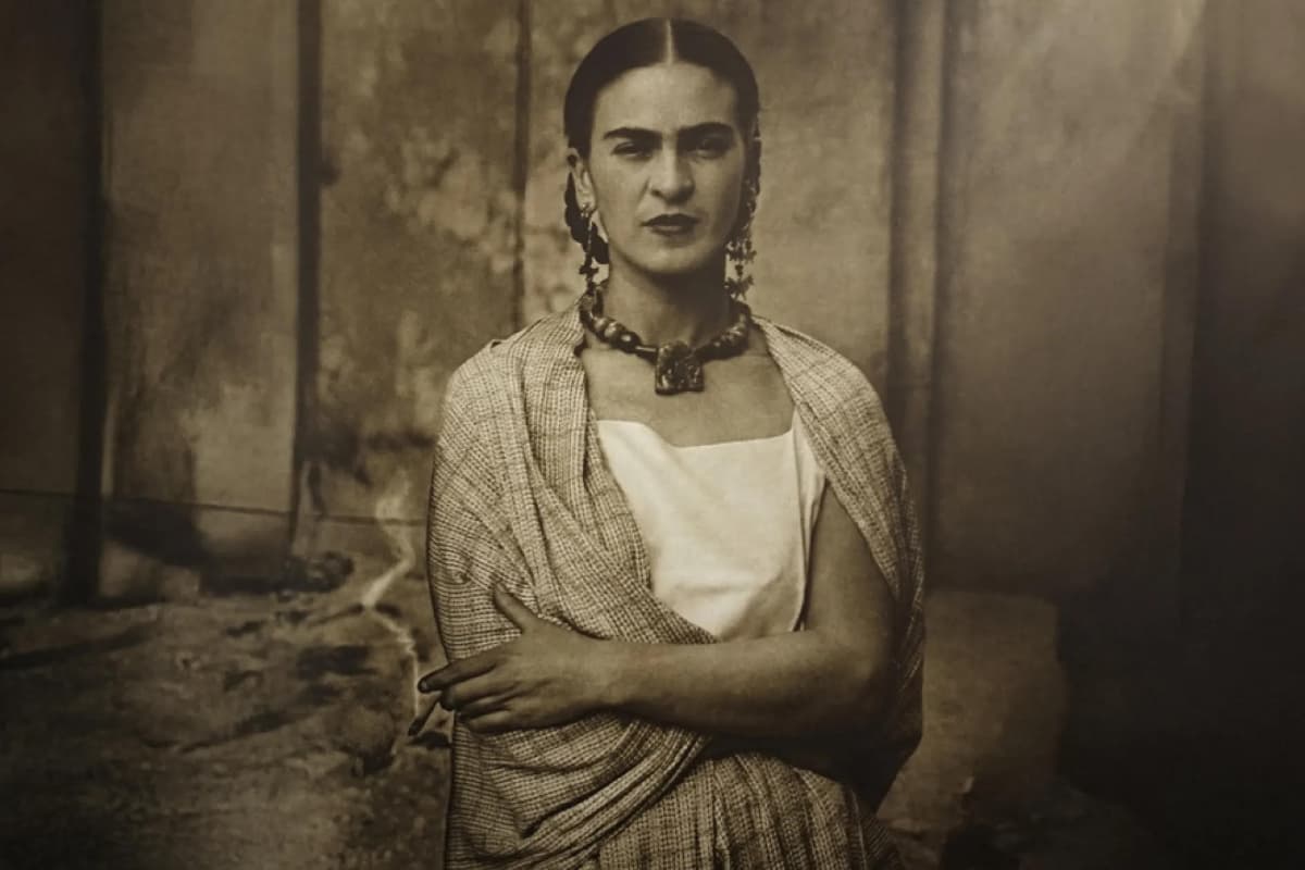 Frida Kahlo: Suara Perempuan yang Mengguncang Dunia Seni Modern - Image