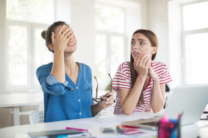 Jika Anda Merasa Terhubung dengan 10 Perjuangan Ini, Anda Mungkin Seorang Introvert yang Hidup di Dunia Ekstrovert Menurut Psikologi - Image