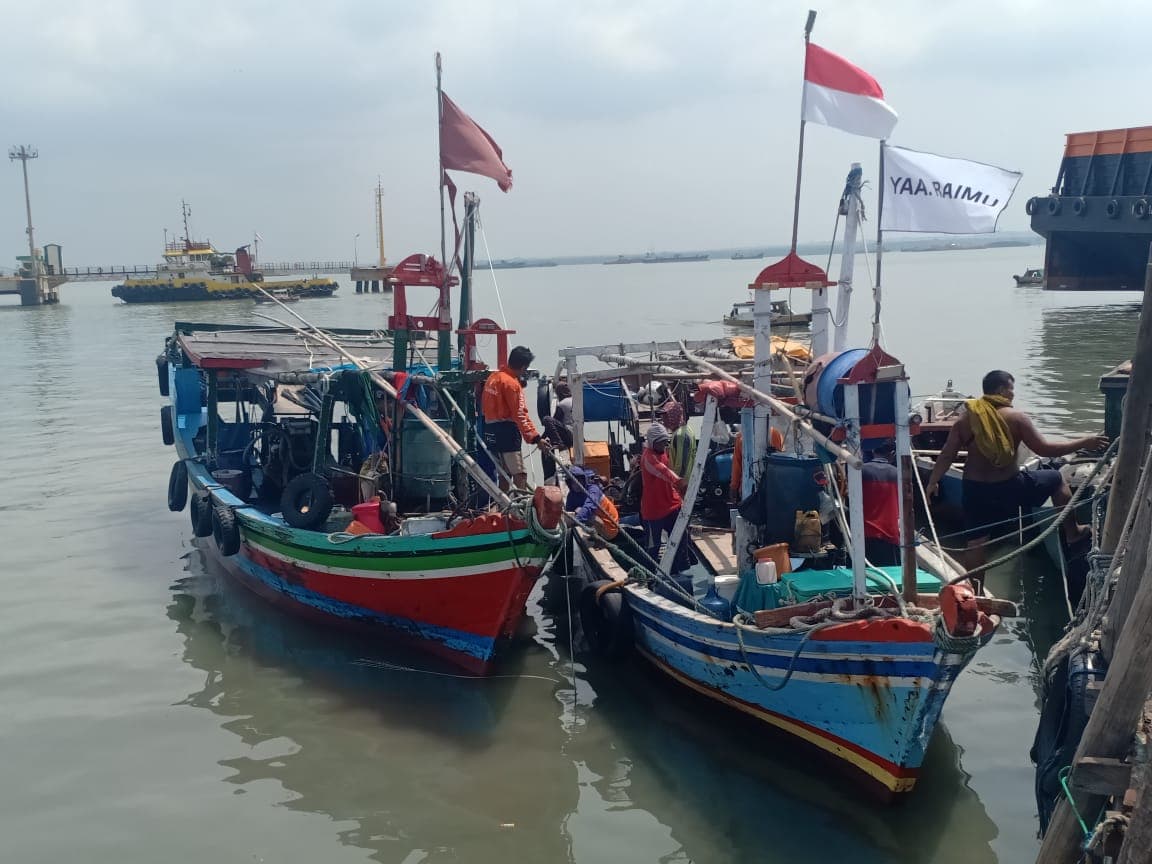 Pakai Jaring Trawl, Satpolairud Amankan 3 Kapal Motor Nelayan   - Image