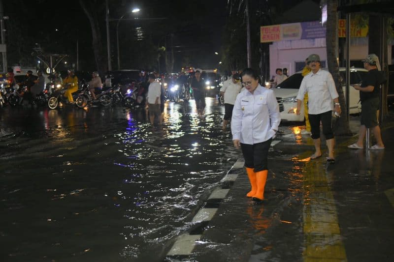 Antisipasi Banjir, Pemkot Semarang Siagakan 220 Pompa - Image