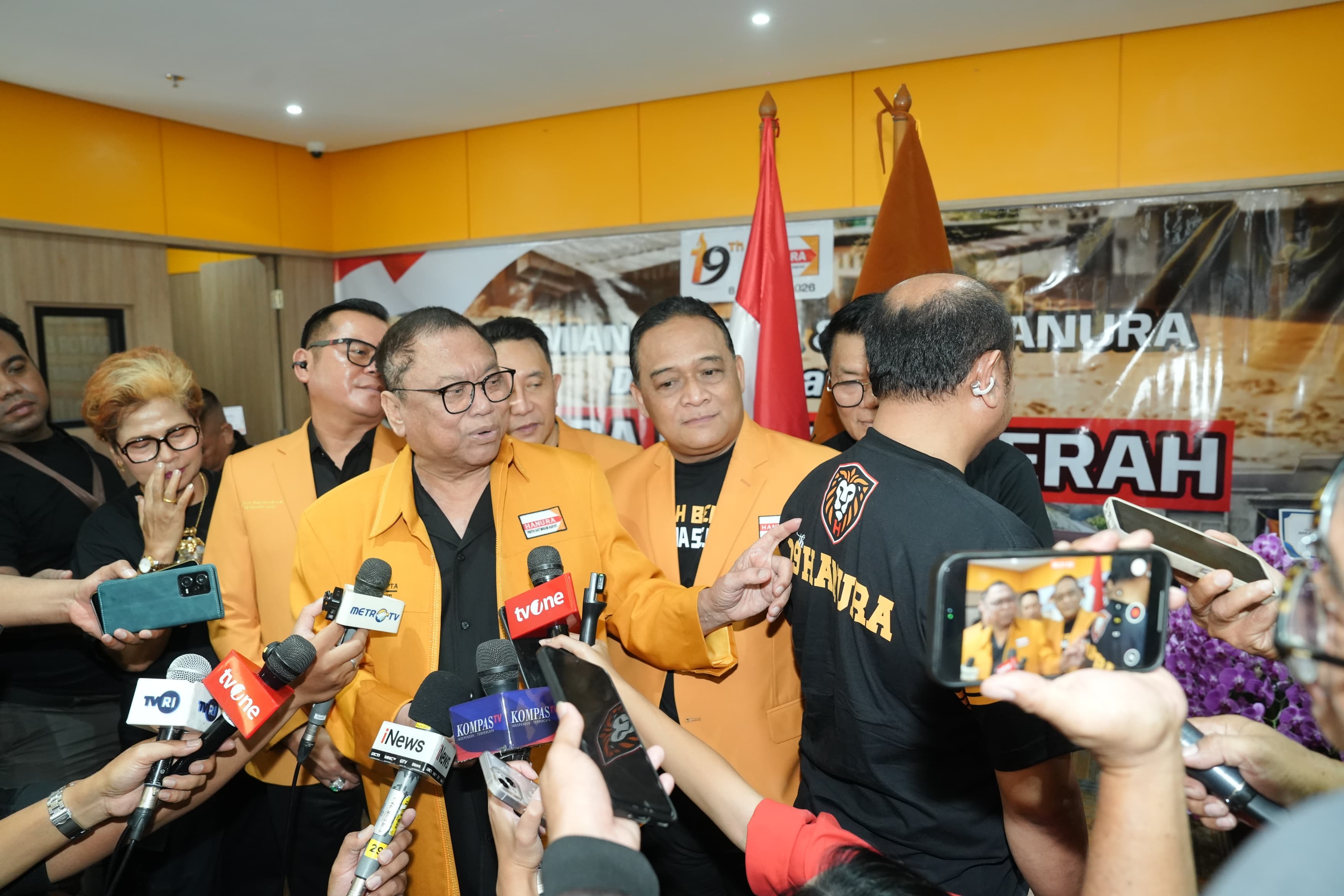 HUT ke-19 Hanura Tak Ada Perayaan Besar, OSO Pilih Resmikan Kantor Partai Baru - Image