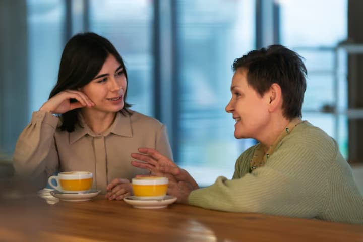 Jika Anda Terlalu Banyak Berpikir dalam Setiap Percakapan, Mulailah Mempraktikkan 7 Teknik Halus Ini Hari Ini Menurut Psikologi - Image