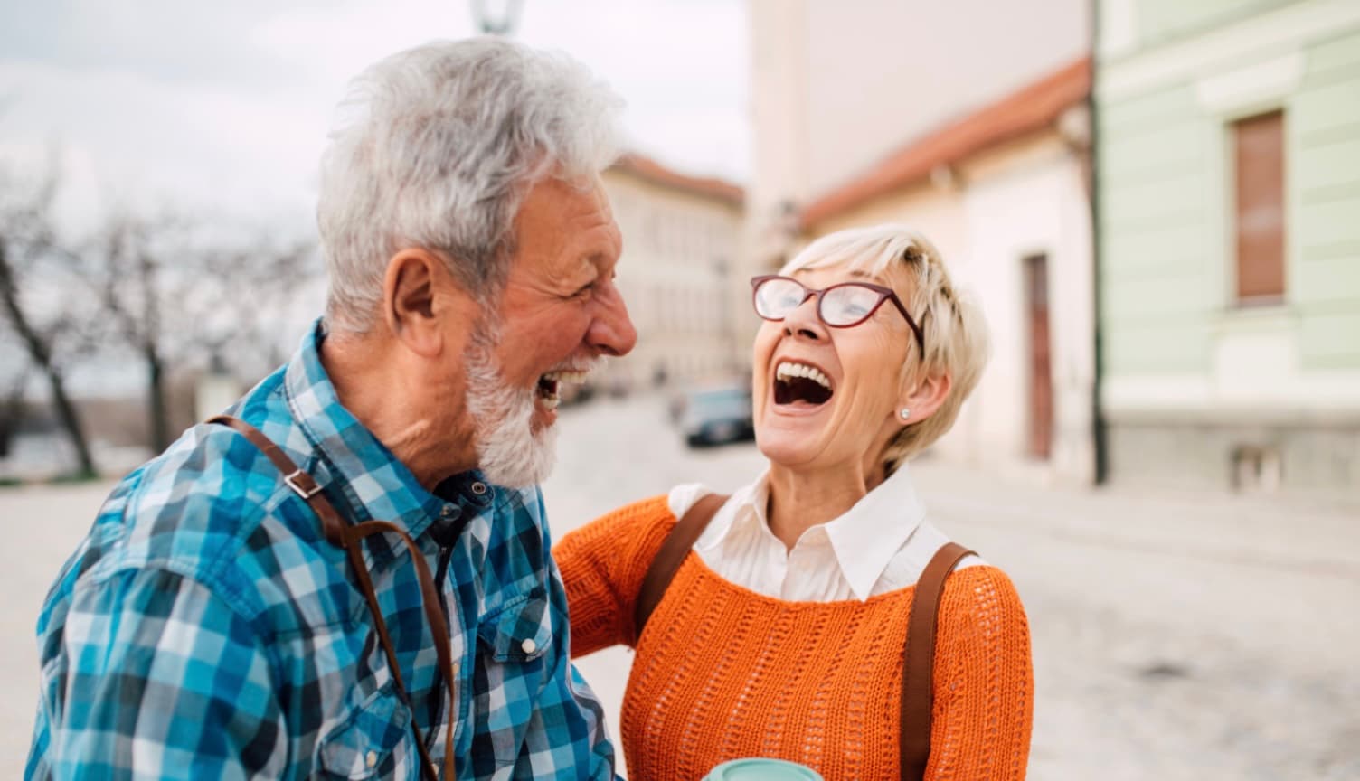 Seni Menjalani Masa Pensiun Bahagia: 9 Ritual Harian Orang yang Bangun Penuh Semangat Setelah Usia 70 Tahun - Image