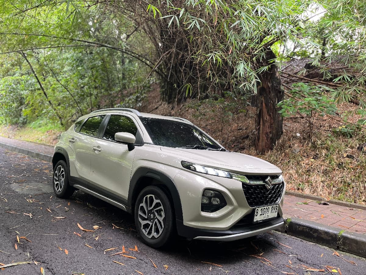 Menjajal Suzuki Fronx GX Hybrid: Kabin Nyaman dan Fitur Modern untuk Mobilitas Harian - Image