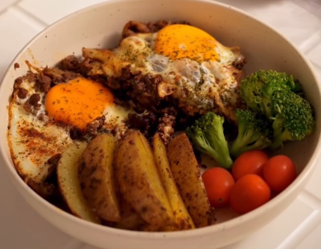 Rendang Beef Rice Bowl, Menu Praktis Favorit Pecinta Daging - Image