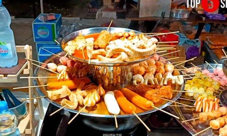 Siap War Takjil 2026? Ini Dia 5 Titik Lokasi Favorit Berburu Takjil di Semarang, Catat dan Jangan Sampai Kehabisan - Image