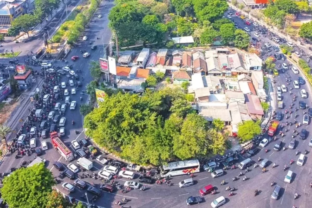 Didanai APBN, Flyover Taman Pelangi Surabaya Ditargetkan Rampung Awal 2027 - Image