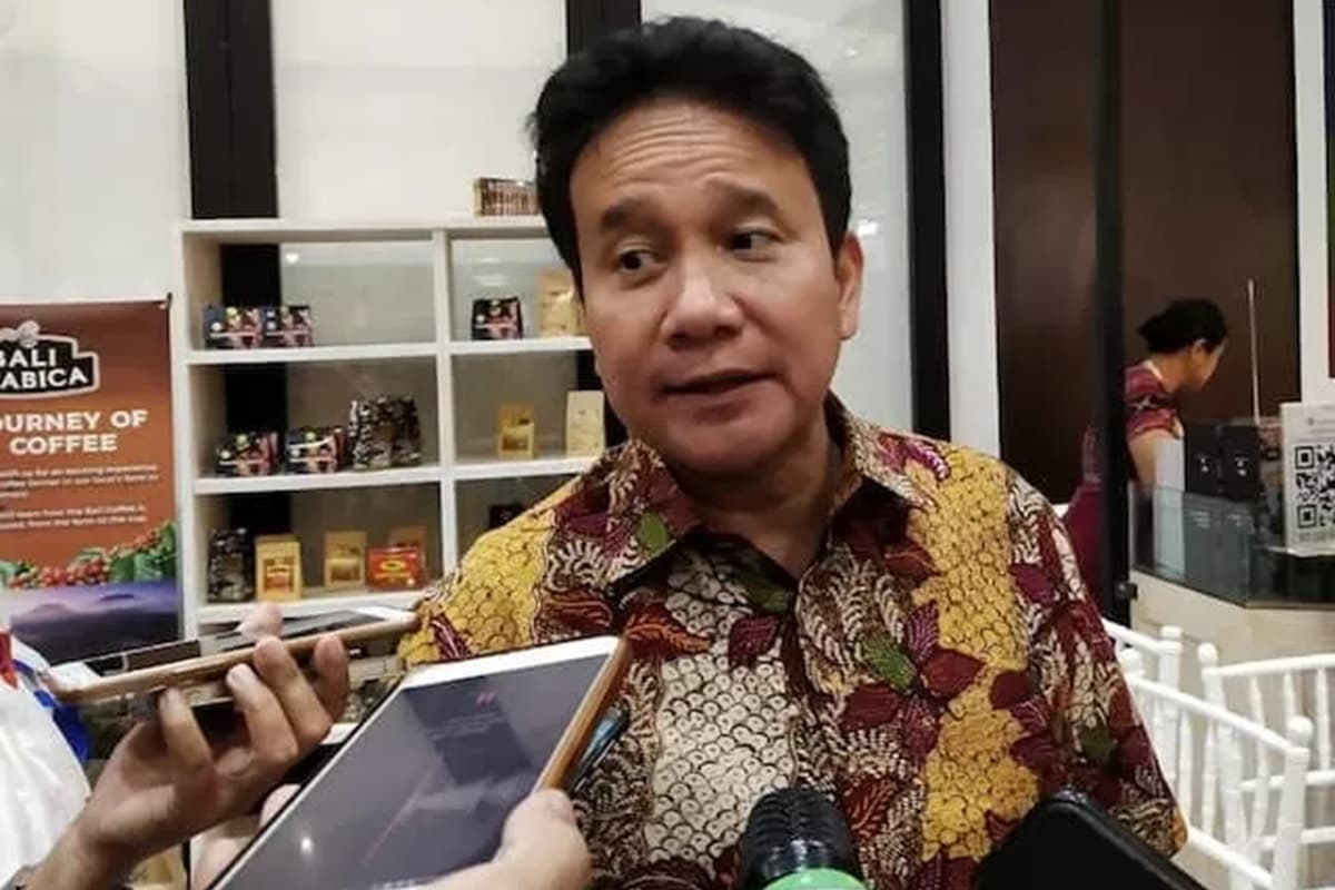 Mirza Adityaswara Mundur dari Jabatan Wakil Ketua OJK - Image